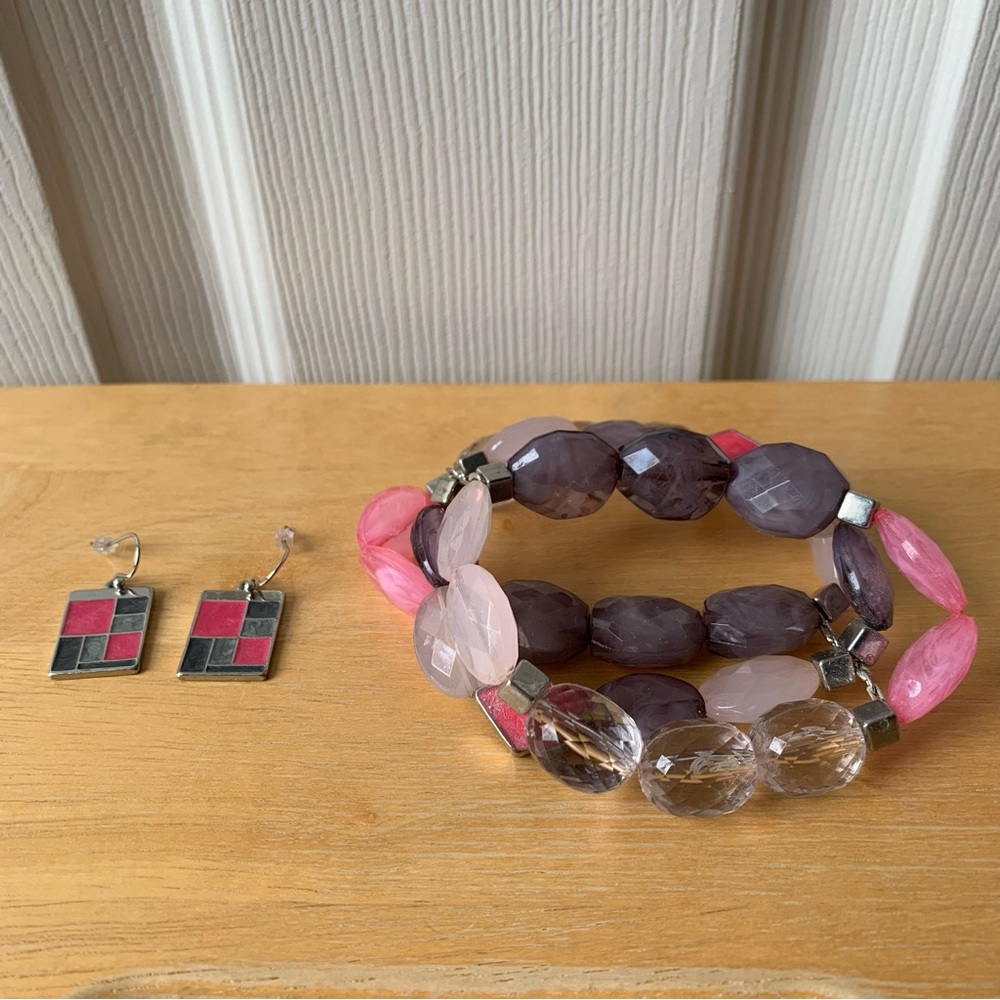 Pink & Gray beaded bracelet with matching earrings